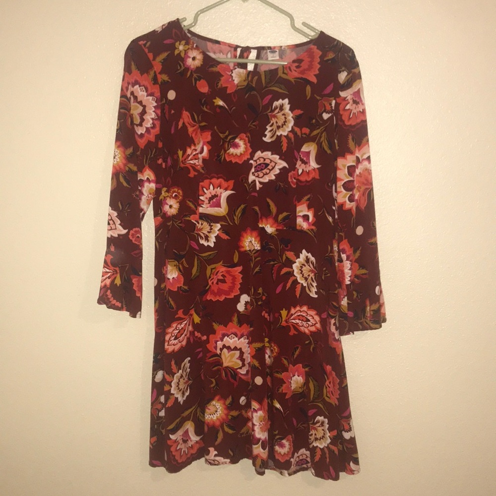 3/4 sleeve maroon floral knee length dress